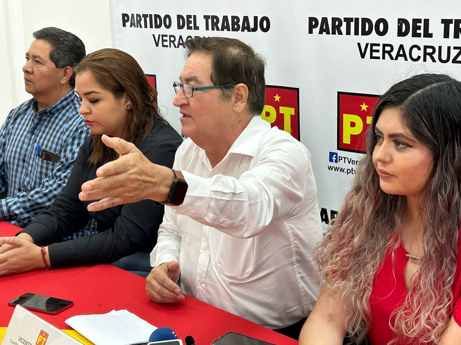 PT exige liberación de cafetaleros y exalcaldesa de Ixhuatlán del Café