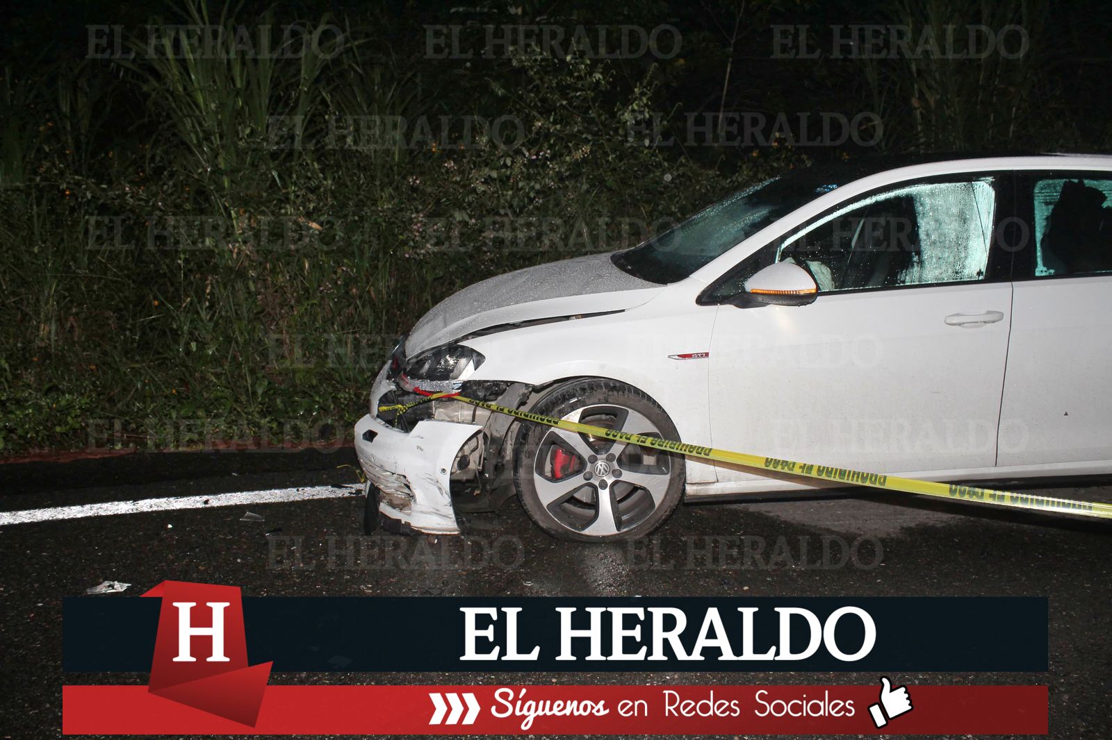 Motociclista muere al chocar6