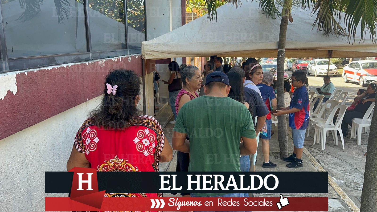 Acuden cientos de ciudadanos4