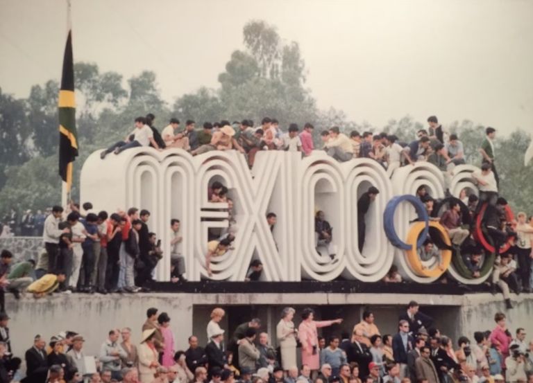 Esta es la cancin de Caifanes que le dedicaron a los estudiantes vctimas del 2 de octubre 2