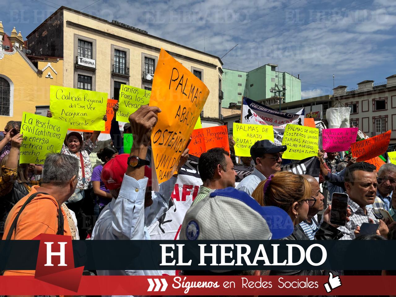 Marchan en Xalapa 2