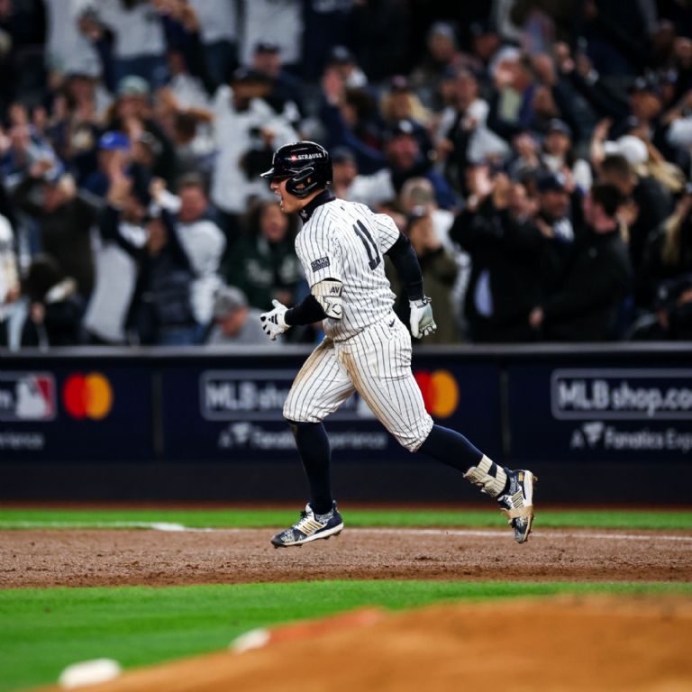 Yankees gana el cuarto juego de la Serie Mundial y alarga el campeonato 2