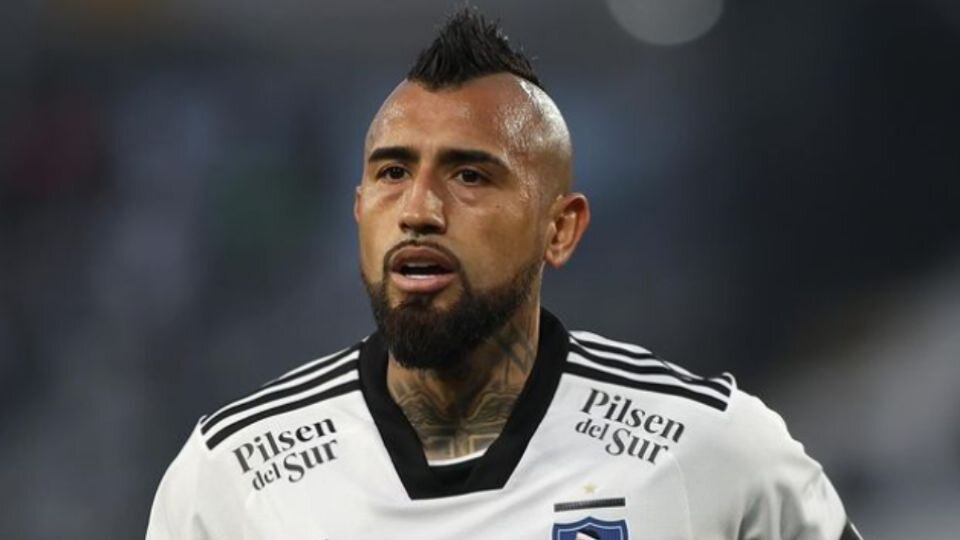 Arturo Vidal y jugadores del Colo Colo enfrentan denuncia por agresión sexual