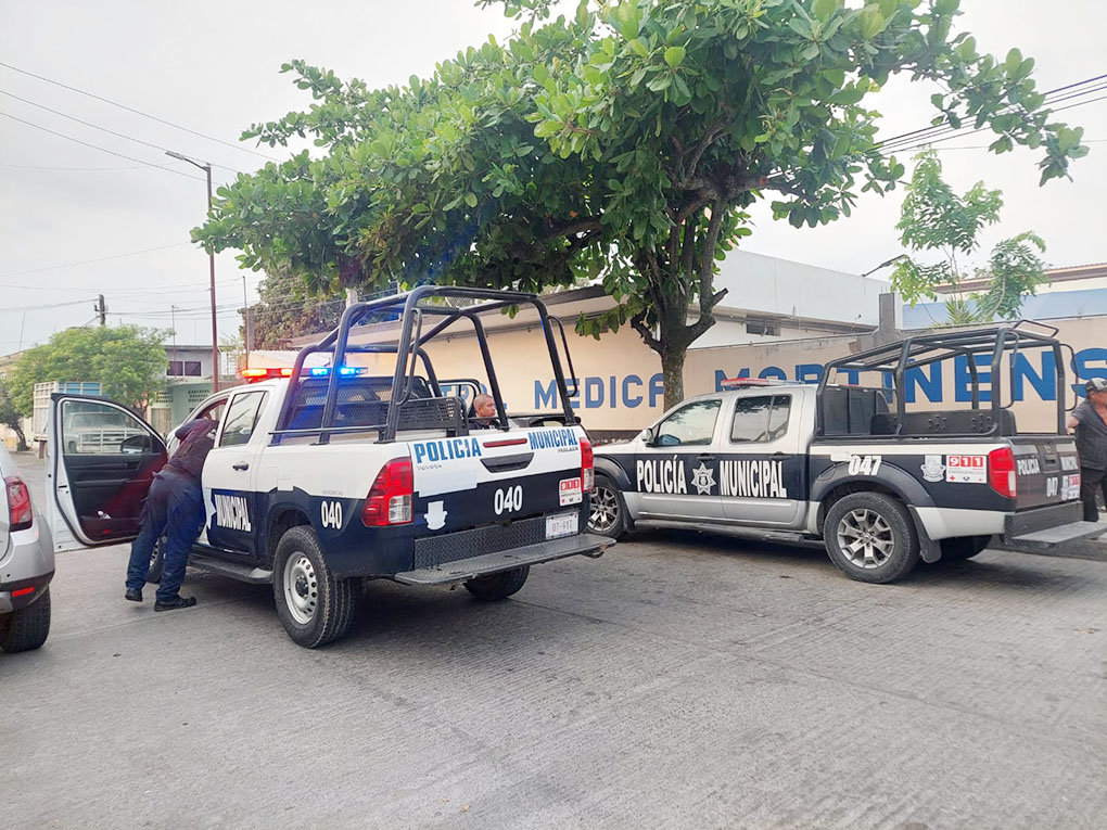 El Heraldo De Xalapa - ¡Secuestradores Le Pagaron Un Balazo!