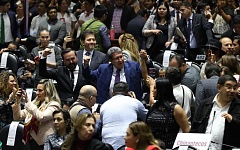 Diputados de Morena reforman su reglamento interno